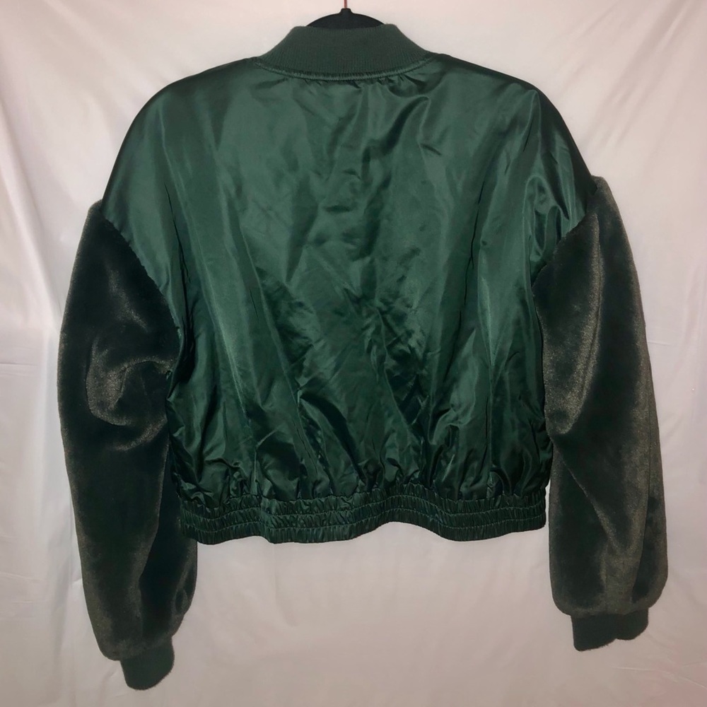 Jacket - Picture 2 of 4